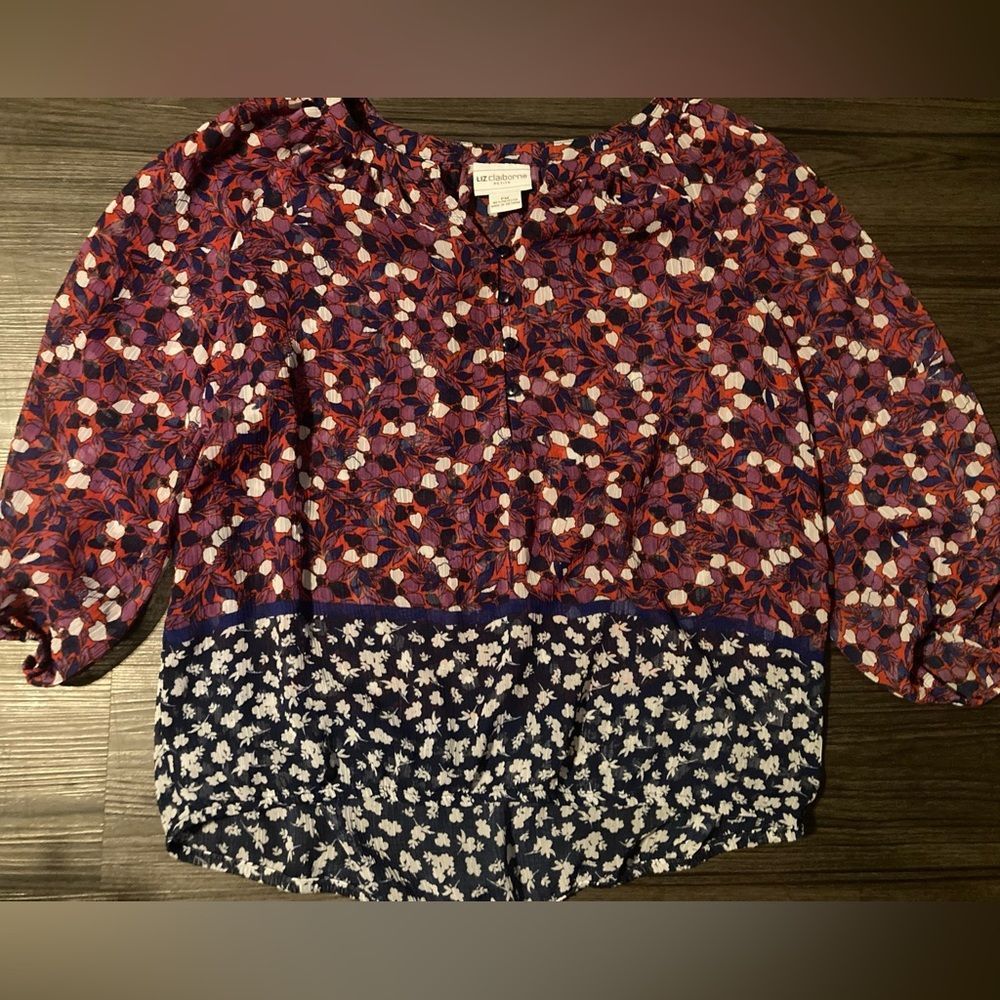 Liz Claiborne petite medium top